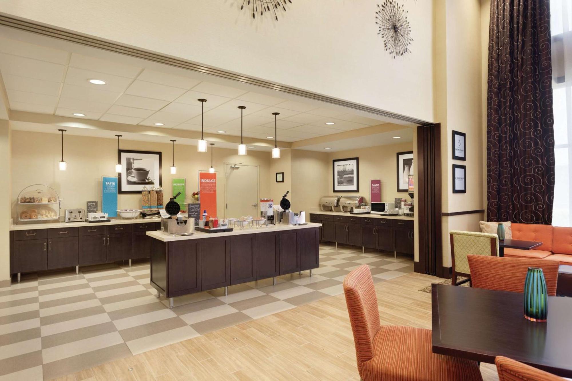 Hampton Inn & Suites Philadelphia Montgomeryville North Wales Exterior foto